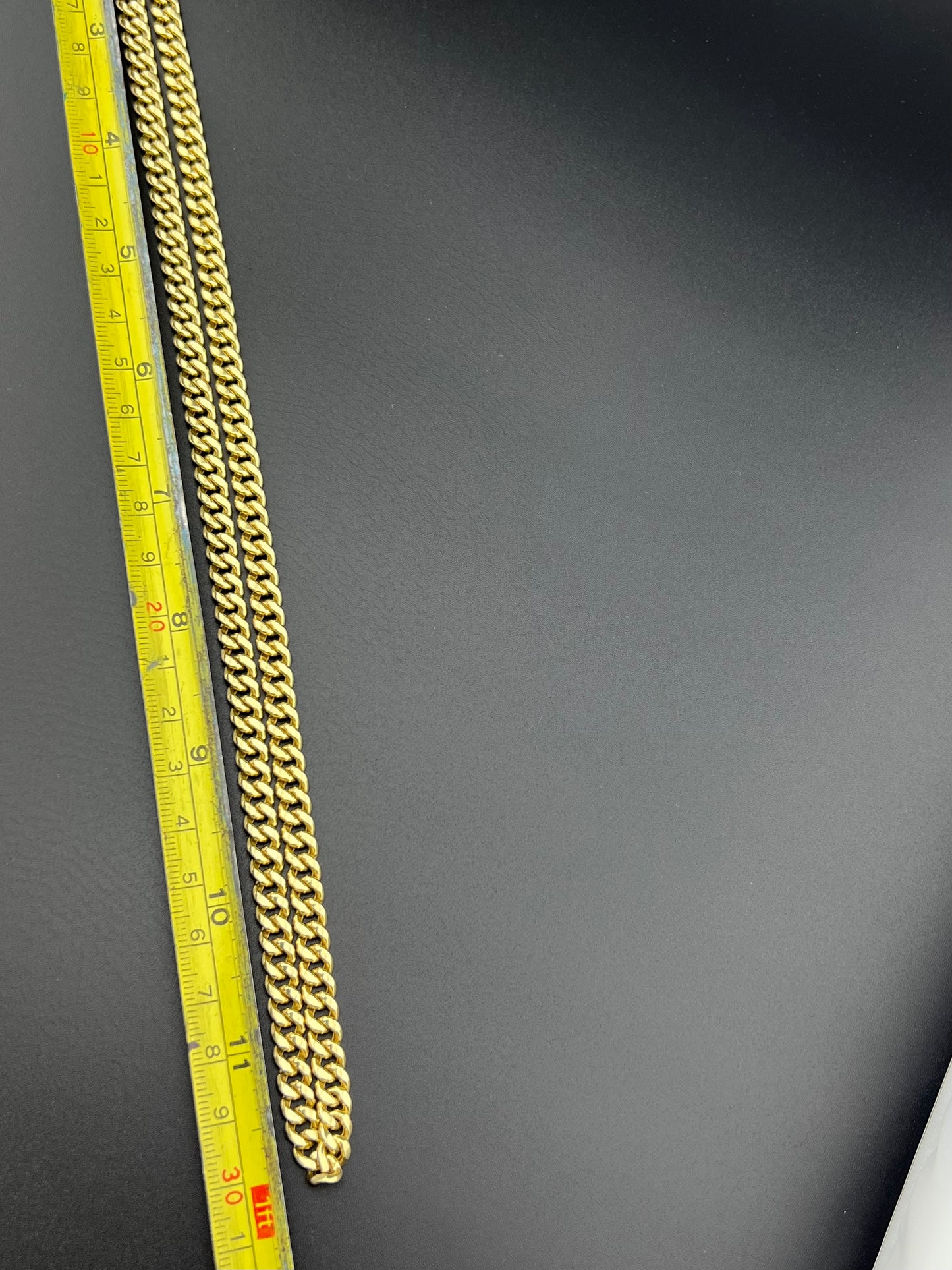 Elegante cadena de eslabones cubanos de oro amarillo de 14 k de 24 pulgadas - 26 gramos