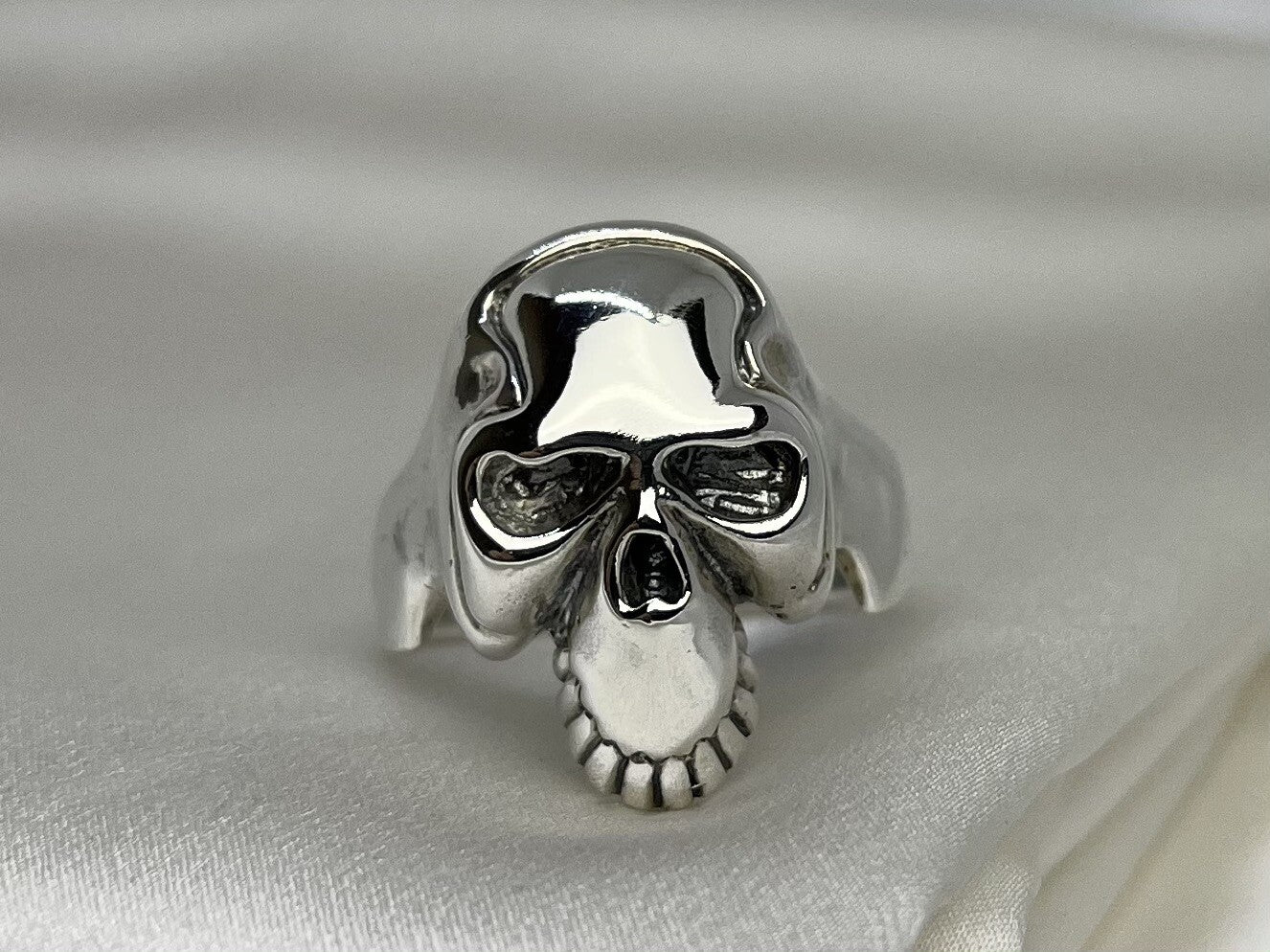Skull Biker Warrior Bone 18x26mm Sterling Silver 925 Hand Crafted Ring Size 13.5