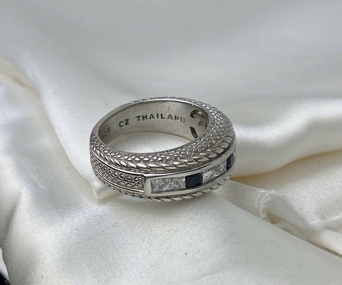 Vintage Judith Ripka 925 Silver Blue Sapphire & Cubic Zirconia 8.5mm Ring Size 7