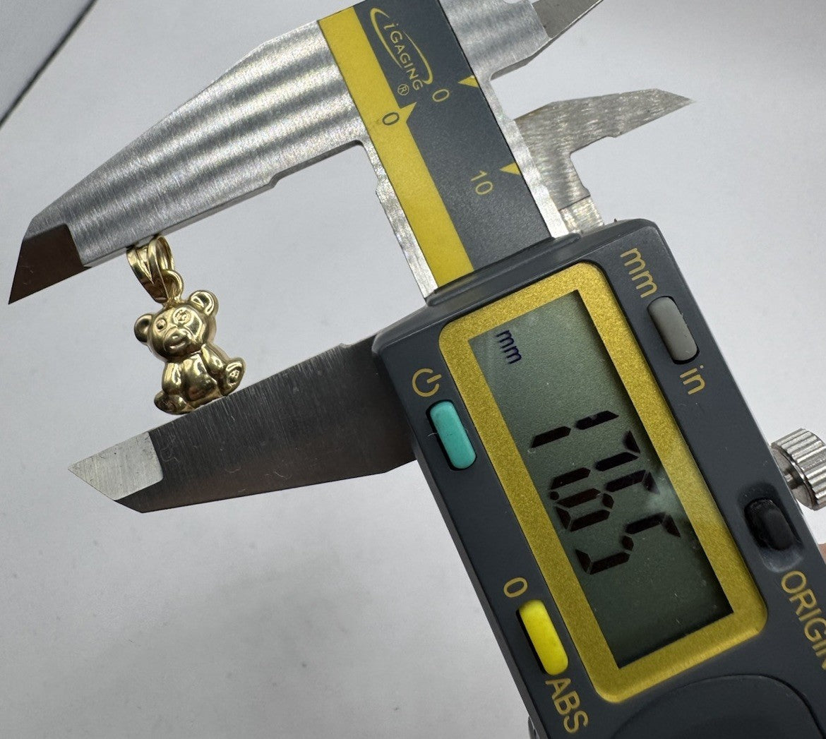 Colgante de oro de 14 quilates de dos tonos con diseño de oso de peluche en 3D de 9,72x17,6 mm y 1 gramo