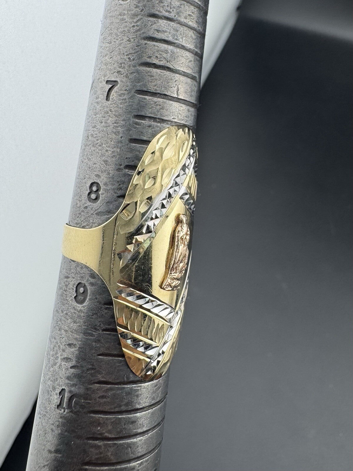 14K Tri-Color Gold Mother Mary Ring – Size 8.5, 37.16mm Width, 3.9 Grams