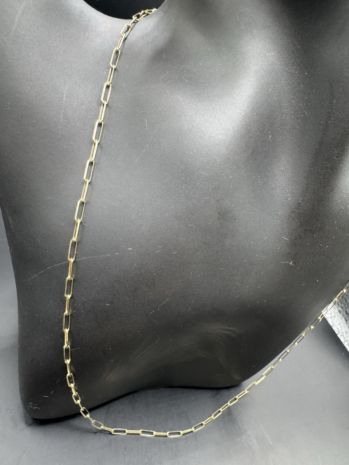 14K Yellow Gold Paperclip Chain Necklace 20in 1.97mm 2.6 Grams