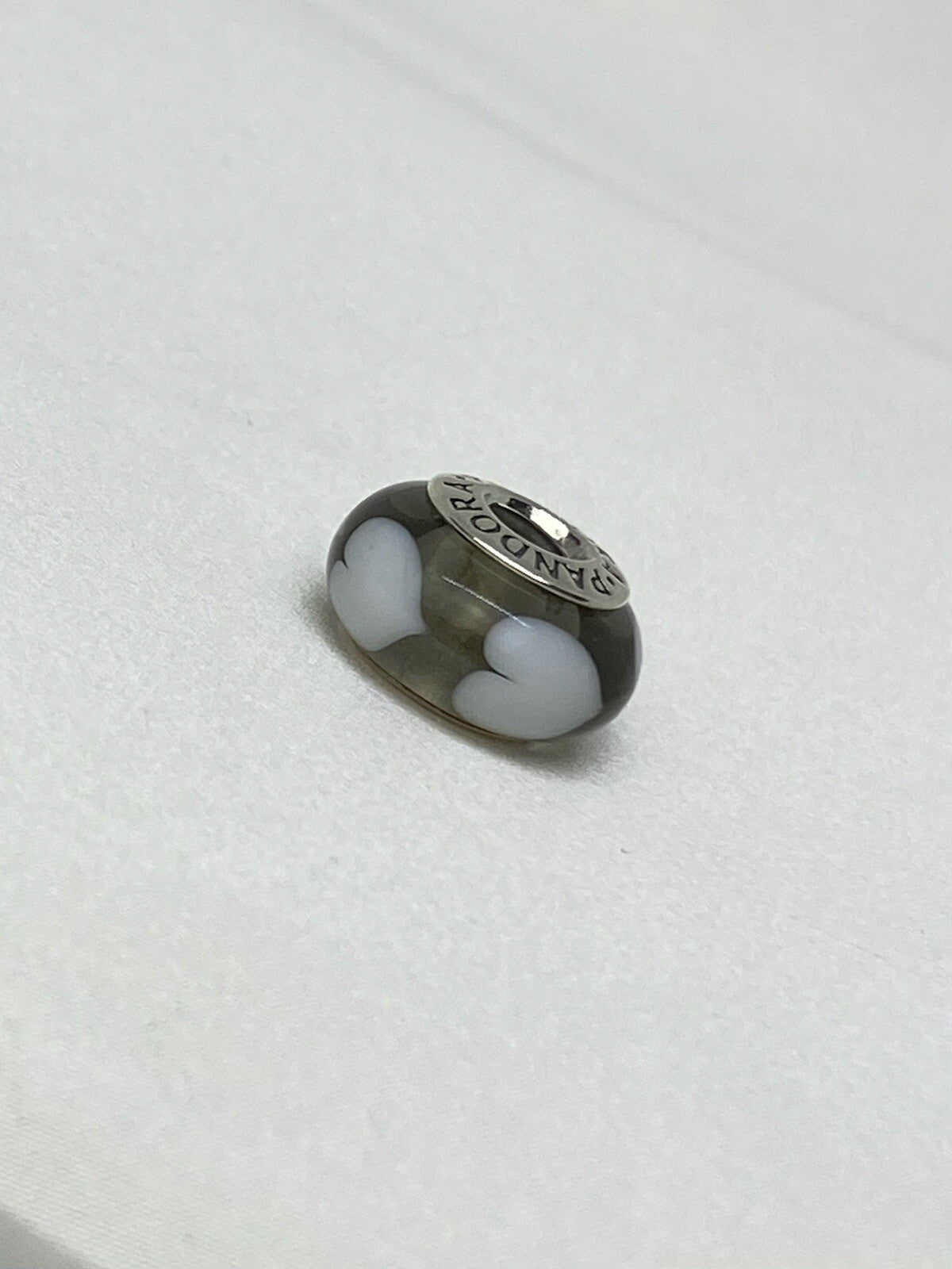 Charm de Pandora de cristal de Murano gris de plata de ley 925, descatalogado, 14m, con corazón blanco