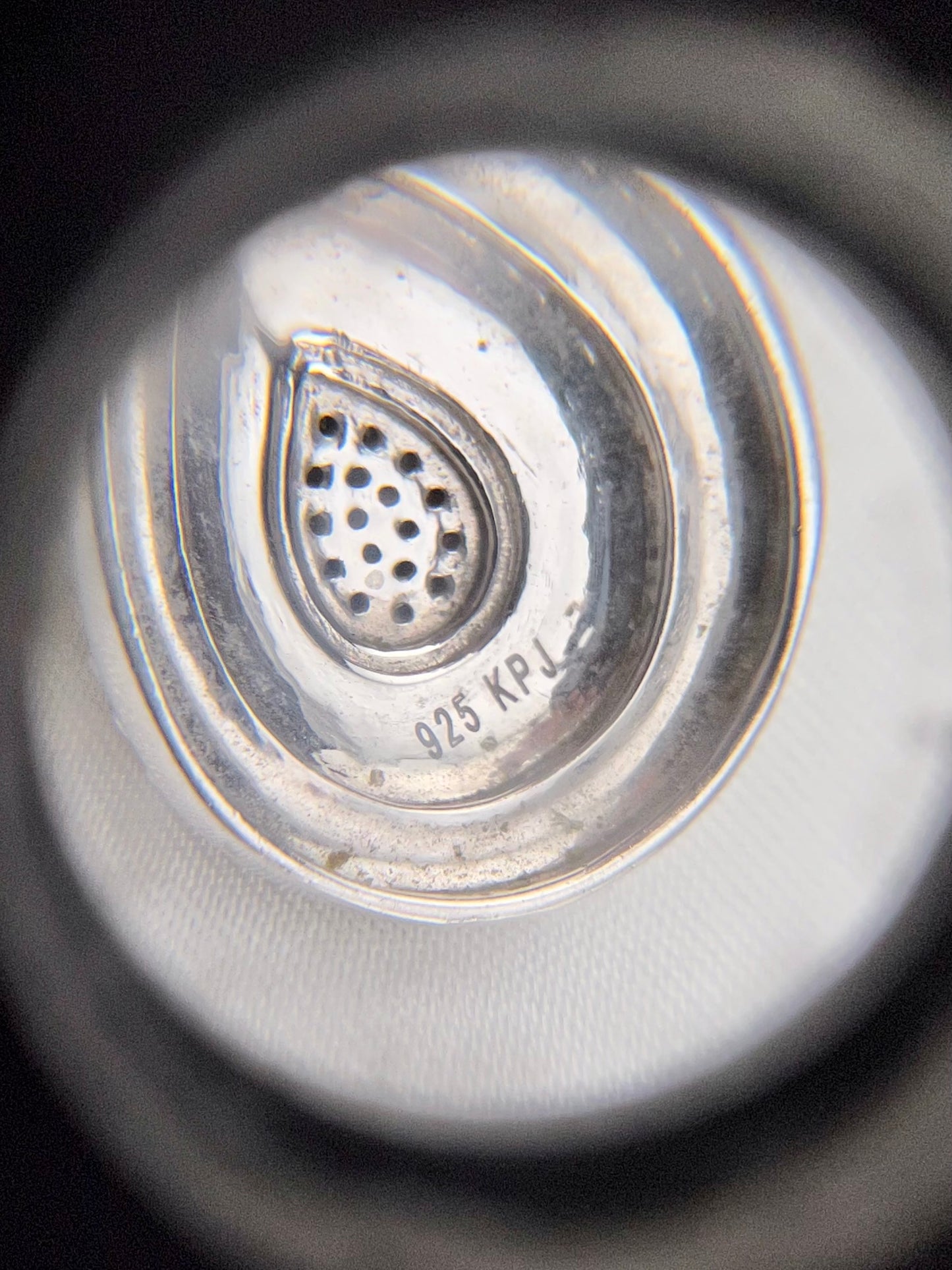 Colgante en forma de lágrima de plata de ley 925 chapada en oro con diamante CZ - 32,17 x 19,31 mm