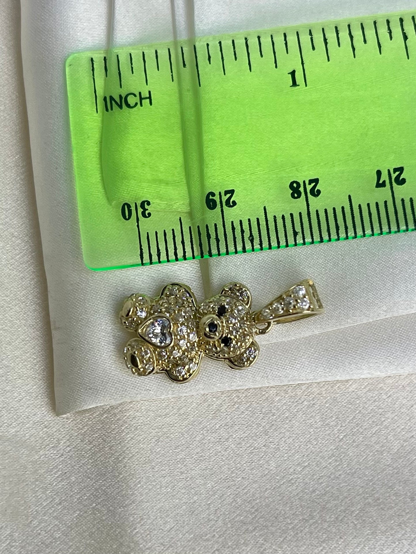 Beltran Jewelry - Colgante con forma de corazón de circonita cúbica de oro de 14 quilates, 0.945 x 0.433 in