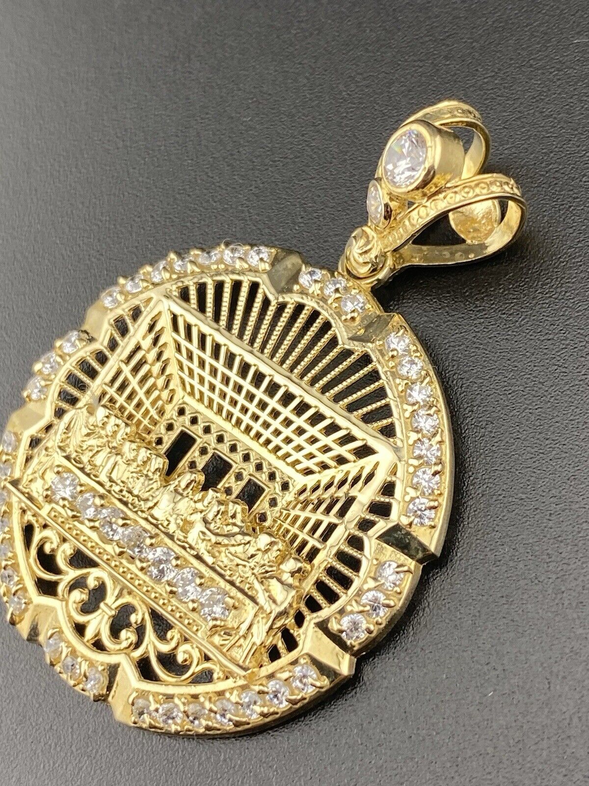 14K Yellow Gold 3D Last Supper Church Pendant 7.9G CZ Glamour Large 46x34mm
