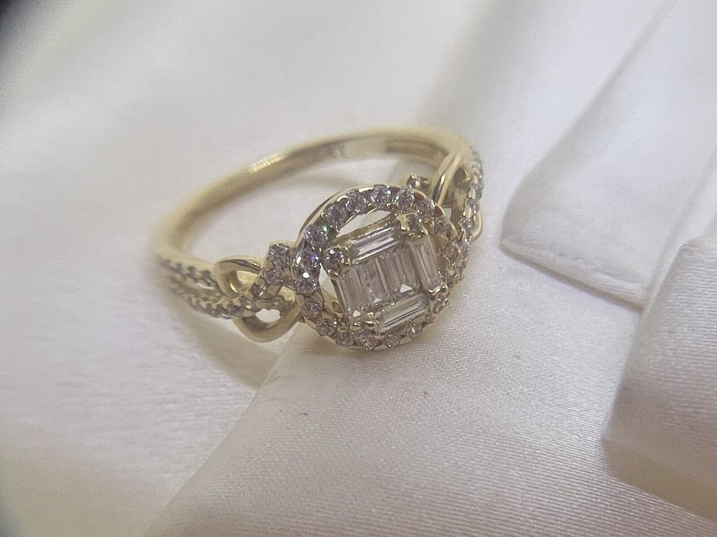 Beltran Jewelry 14k Gold Cubic Zirconia Baguette & Round CZ & Hearts 9x9mm Ring 2.2 Gram