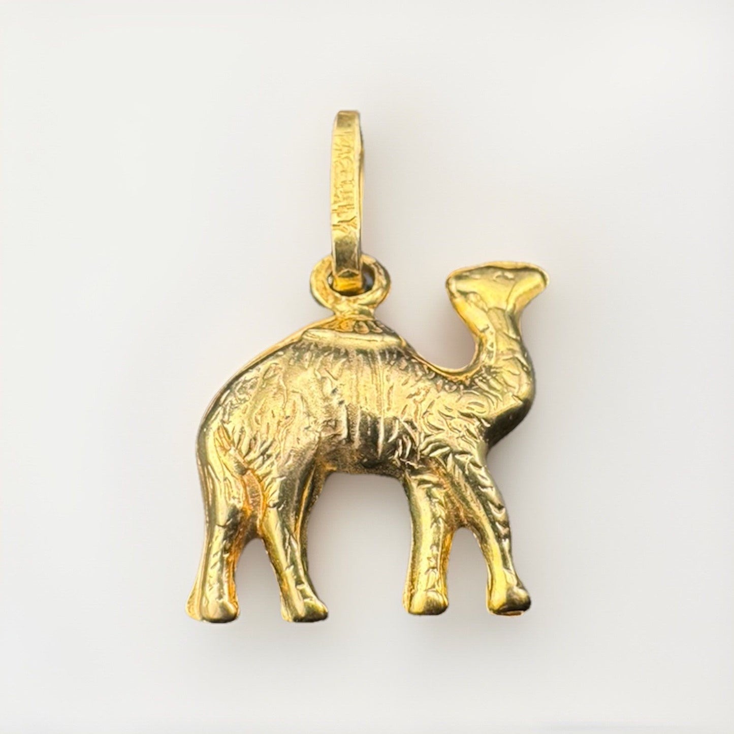 Vintage 14K Yellow Gold 3D Camel Pendant Charm 1.7 Grams 14x20mm Made In Italy