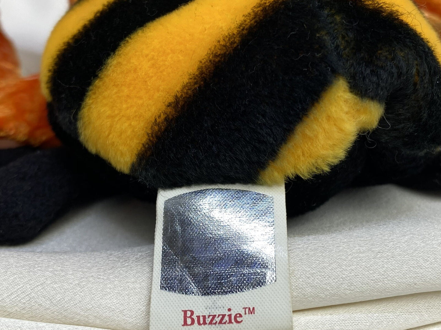 Ty Beanie Baby Buzzie the Bumblebee Plush 2000 with Hang Tag Protector Errors
