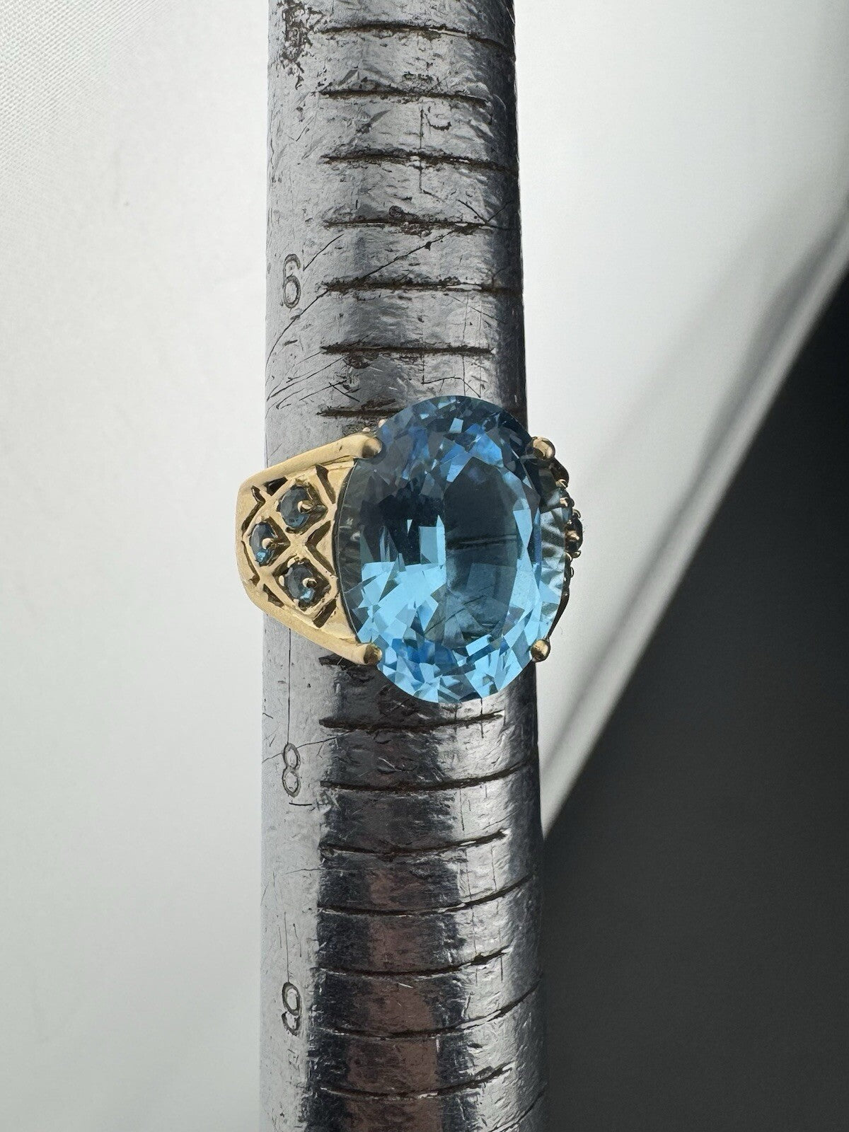 14K Gold Simulated Blue Topaz 16x13mm Cocktail Ring W Stones Sz 7, 7.4 Grams