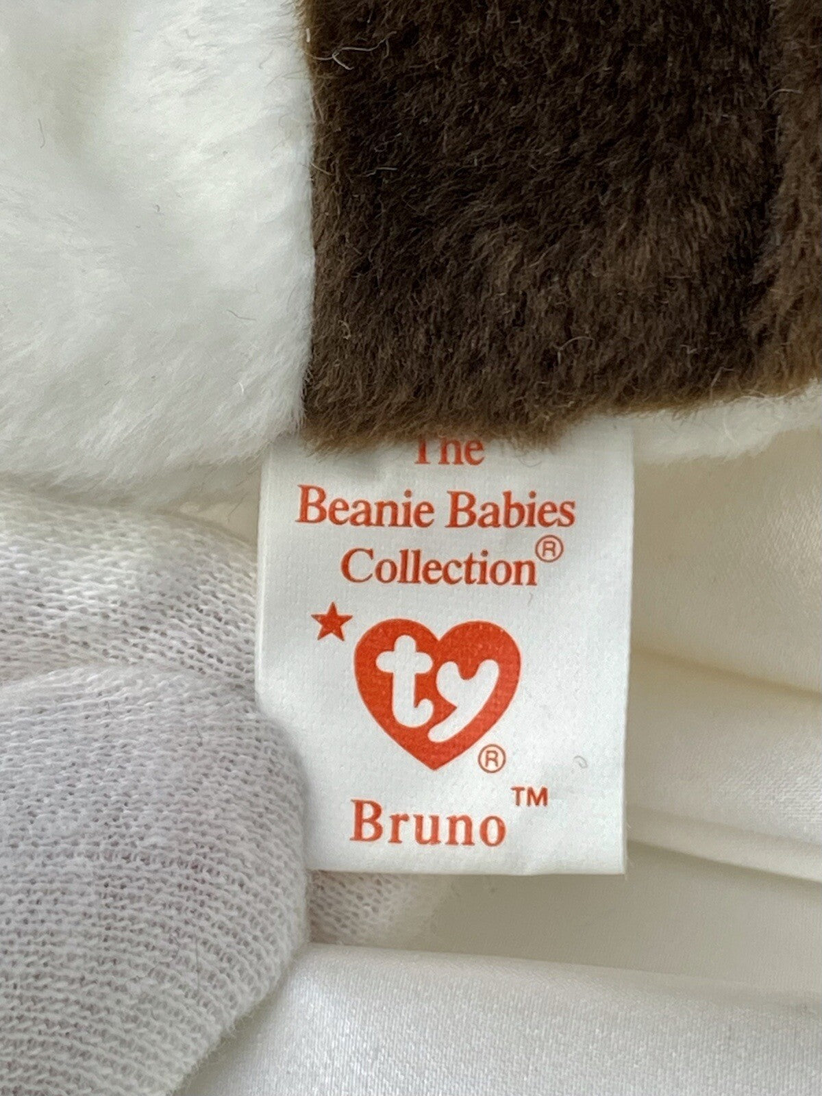 Raro Ty Beanie Baby Retirado Bruno El Perro 1997 Pellets P.E. Nuevos Con Errores