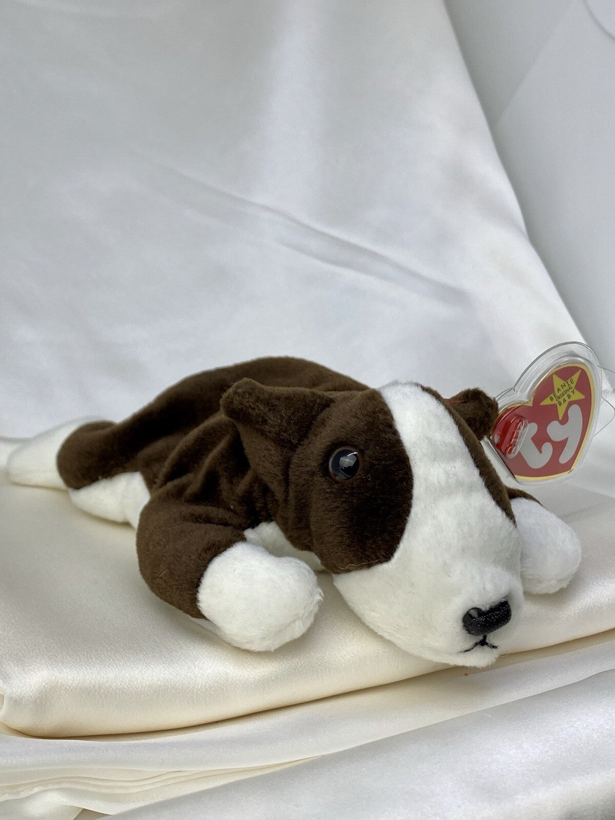 Raro Ty Beanie Baby Retirado Bruno El Perro 1997 Pellets P.E. Nuevos Con Errores