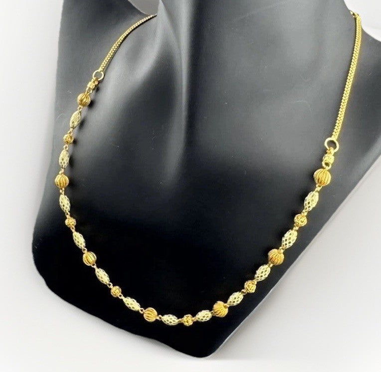 Vintage 22K Yellow Gold Beaded Necklace 5.83mm 17.5 Inch 17.8G Victorian Charms