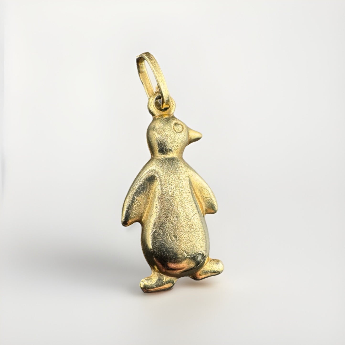 Vintage 14K Yellow Gold 3D Penguin Pendant Charm 2 Grams 11x24mm Made In Italy