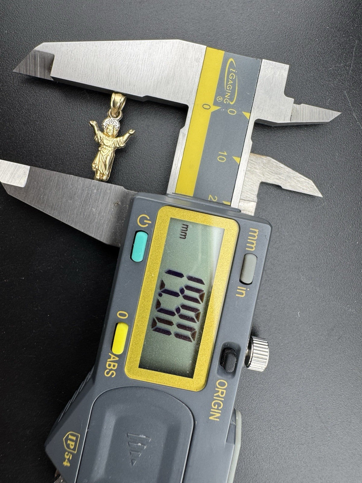 Colgante de oro amarillo de 14 quilates del Divino Niño Jesús de 10.46x19.90mm Religioso 1G