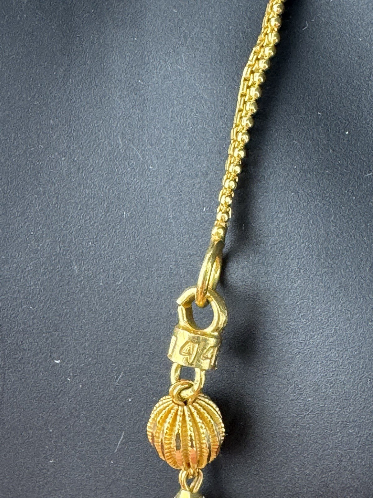 Vintage 22K Yellow Gold Beaded Necklace 5.83mm 17.5 Inch 17.8G Victorian Charms