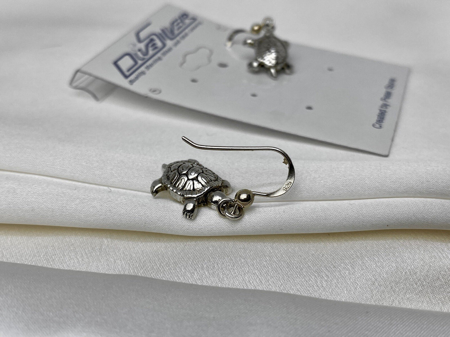 New Peter Stone Fine Sterling Silver 925 11x18mm Sculpted Turtle Dangle Earrings