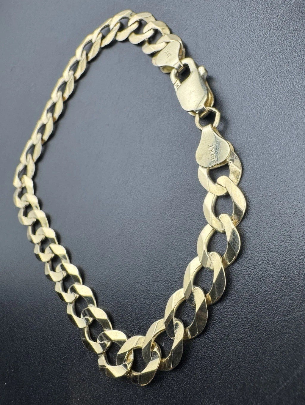 Pulsera de cadena de eslabones cubanos de oro amarillo de 14 quilates de 8,5 pulgadas y 8,26 mm 12,5 gramos clásica atrevida