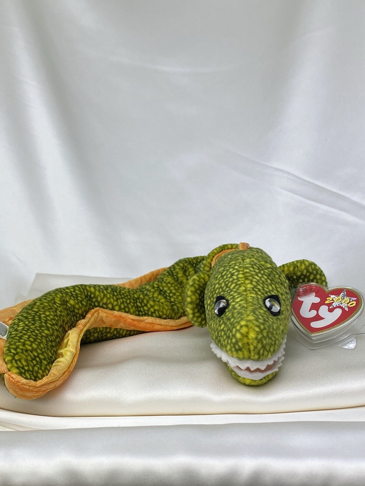 Rare Retired Ty Beanie Baby Morrie The Eel 2000 Mint P.E. W Multiple Errors