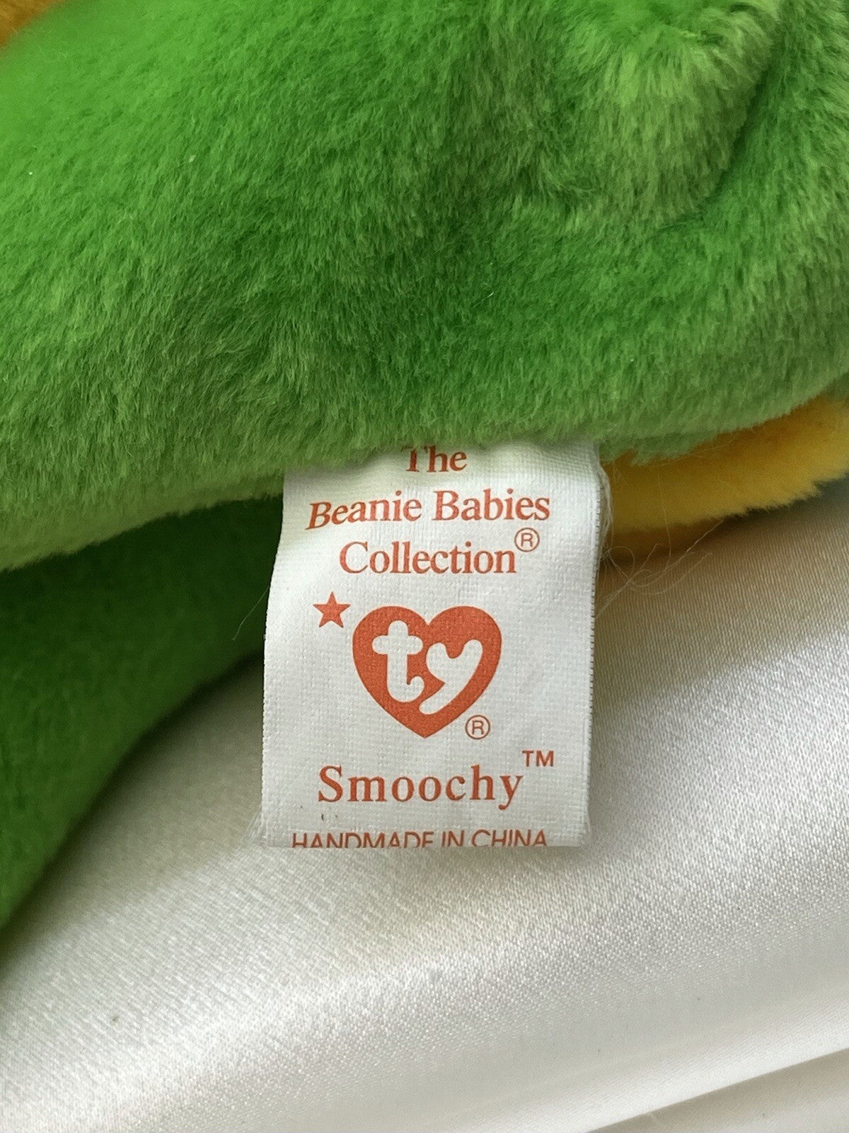 Rare Retired Ty Beanie Baby Smoochy The Frog 1997 P.E. Pellets With Errors