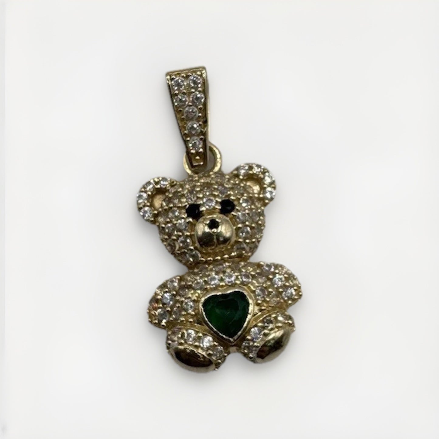 Colgante de oso de peluche de oro de 14 quilates con circonita verde de 28,76x14,88 mm y 4,4 g, Beltran Jewelry