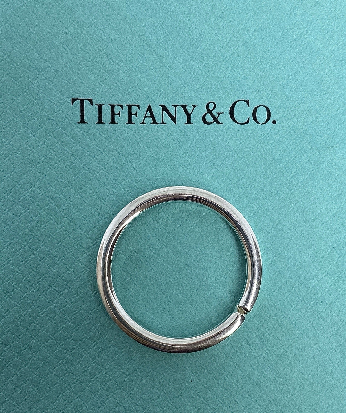 Tiffany & Co. Silver Paloma Picasso Circle Key Ring Starter Base Keychain