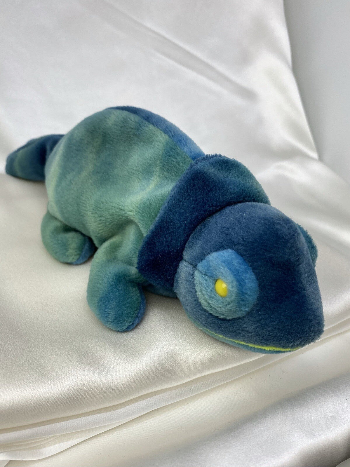 Rare Retired Ty Beanie Baby Rainbow The Chameleon 1997 Mint P.E. Numerous Errors