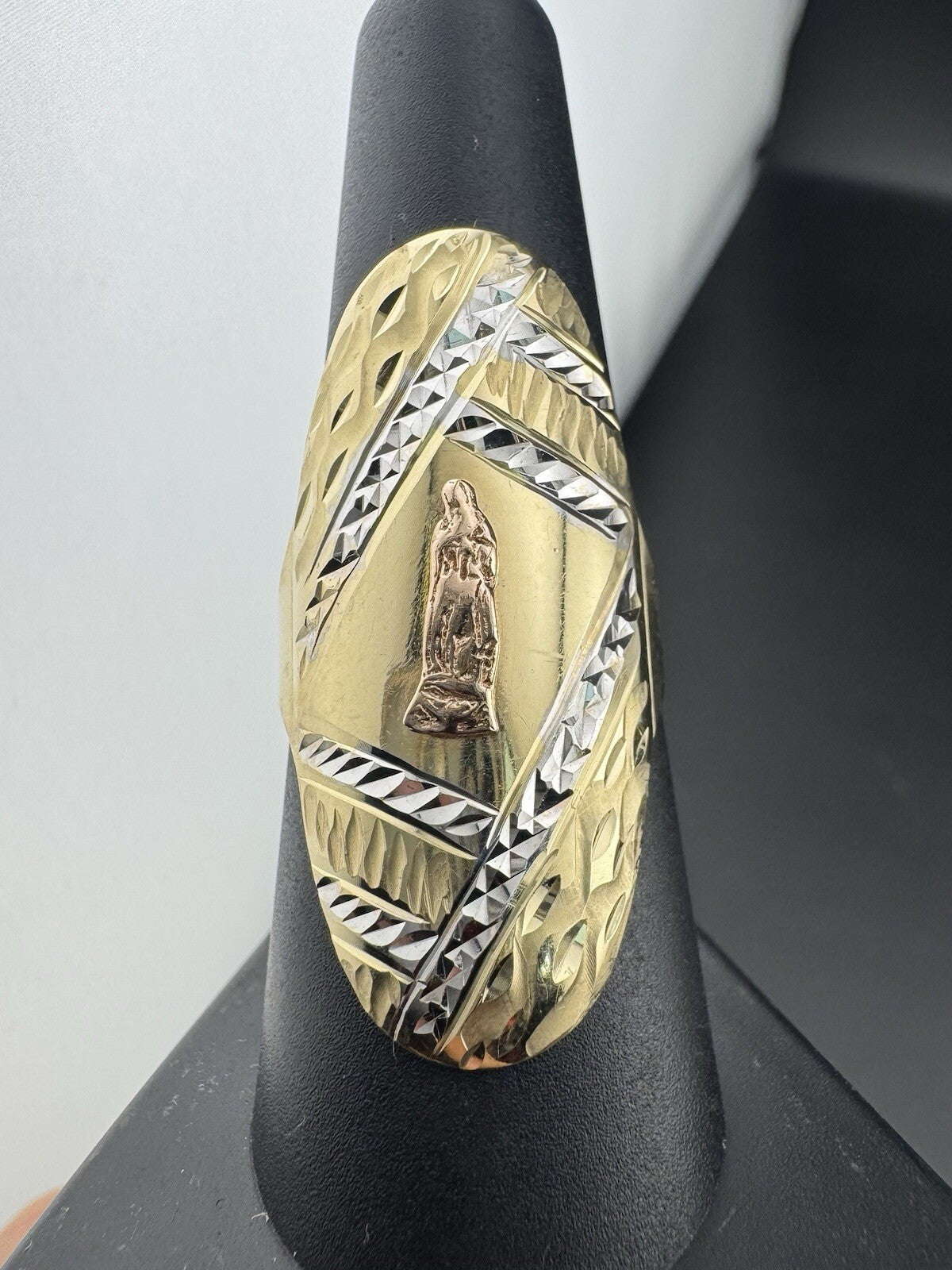 14K Tri-Color Gold Mother Mary Ring – Size 8.5, 37.16mm Width, 3.9 Grams