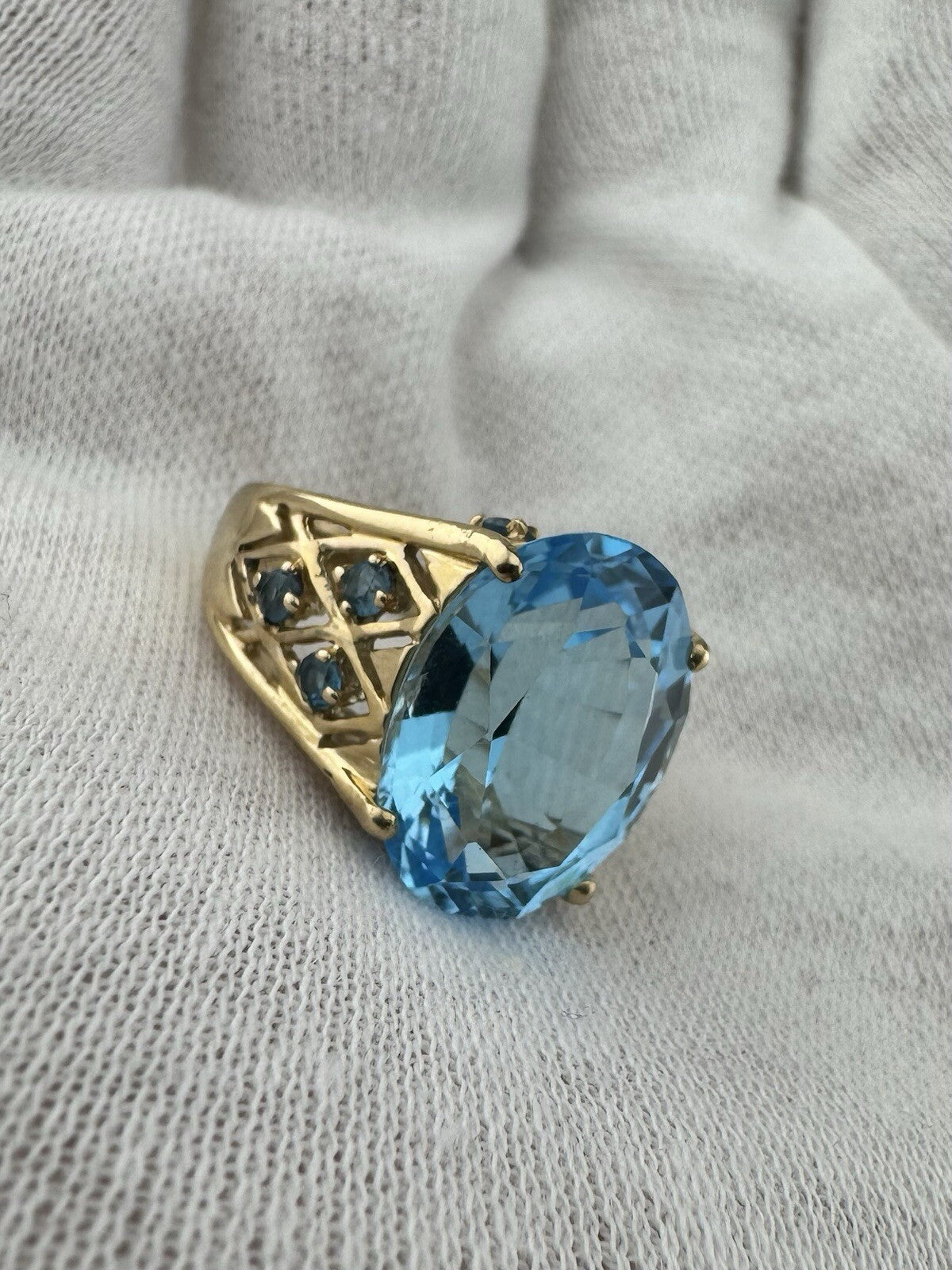 14K Gold Simulated Blue Topaz 16x13mm Cocktail Ring W Stones Sz 7, 7.4 Grams