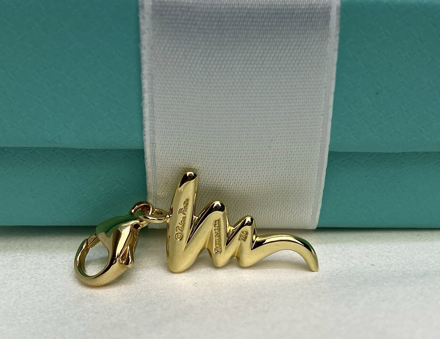 Tiffany & Co Zig Zag Charm Paloma Picasso 18k Yellow Gold Squiggle Pendant 4.7G