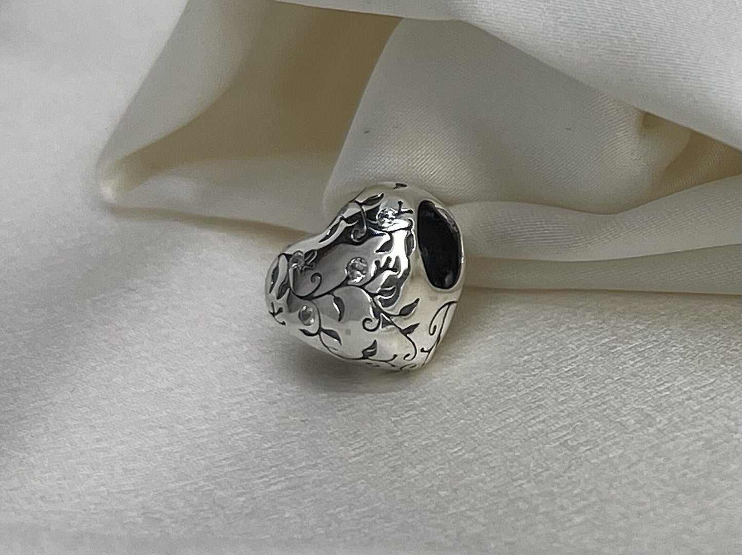 Sterling Silver 925 Cubic Zirconia Stone Flower Leaf Vine Heart Love Charm