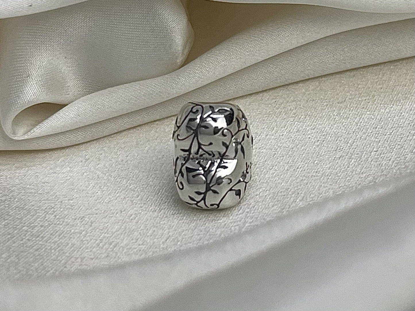 Sterling Silver 925 Cubic Zirconia Stone Flower Leaf Vine Heart Love Charm