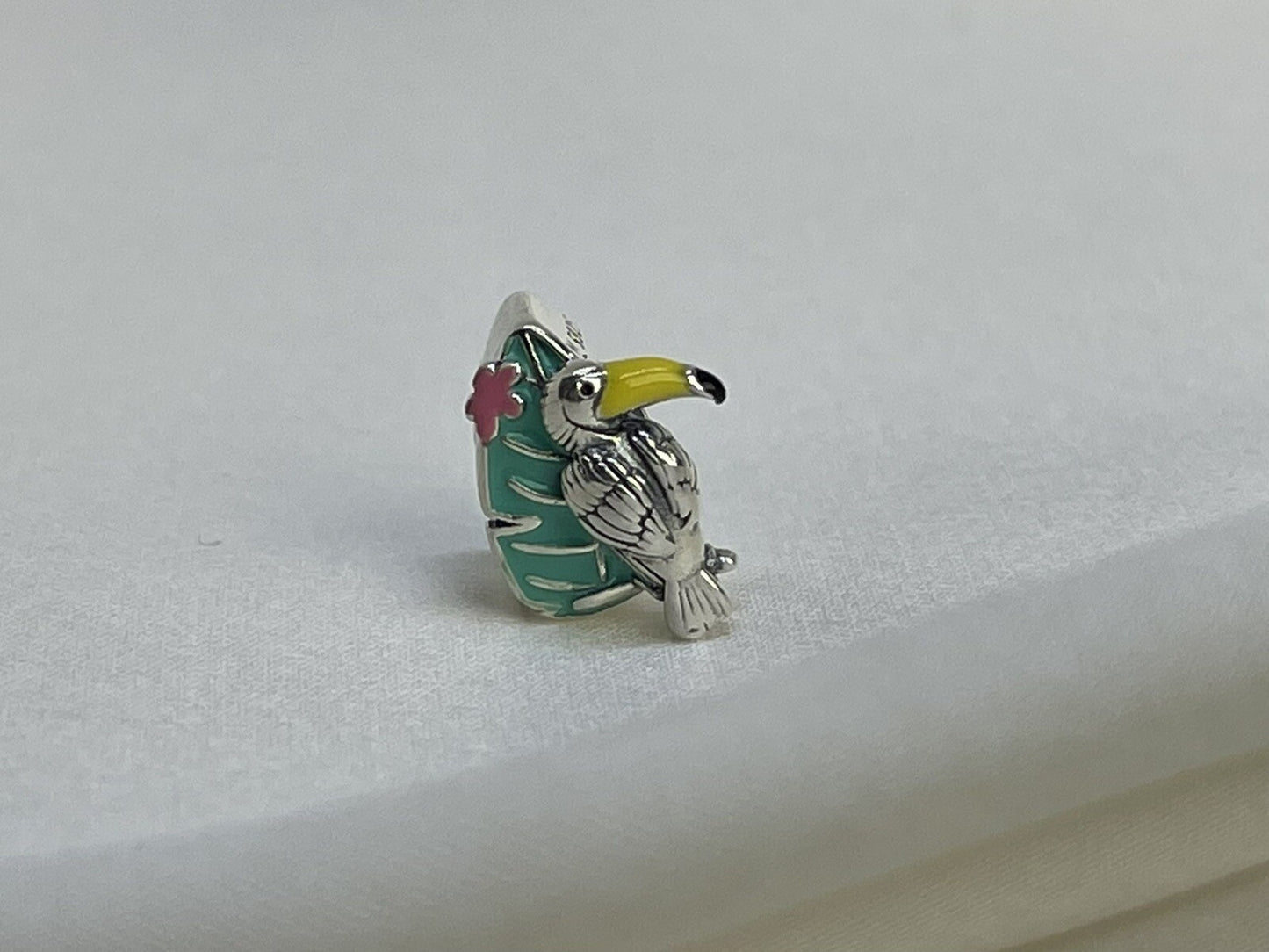Sterling Silver 925 Enamel Vibrant Jungle Toucan Bird On Flower Tropical Charm