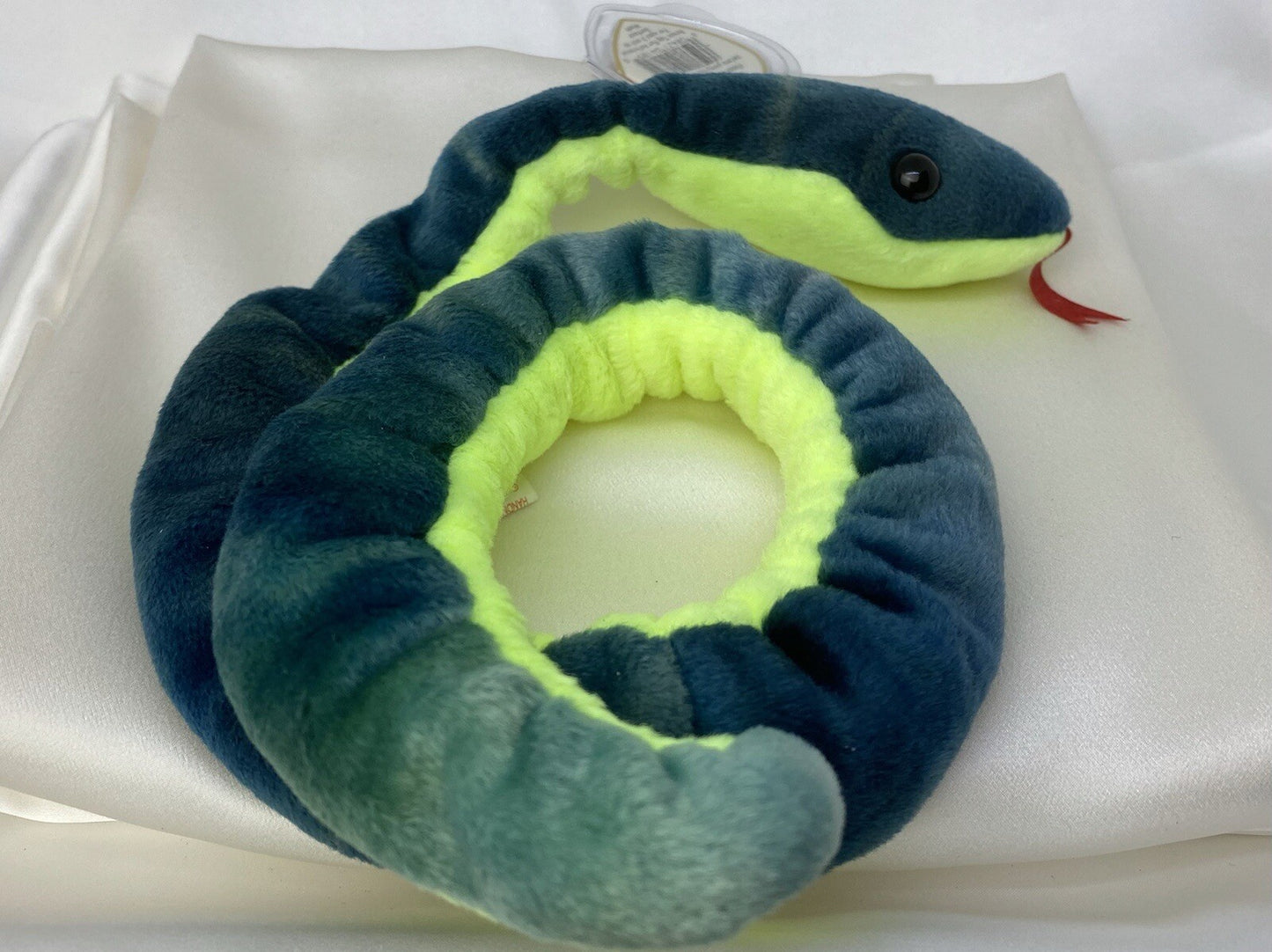Rare Retired Ty Beanie Baby Hissy The Snake 1997 Mint P.E. Pellets With Errors