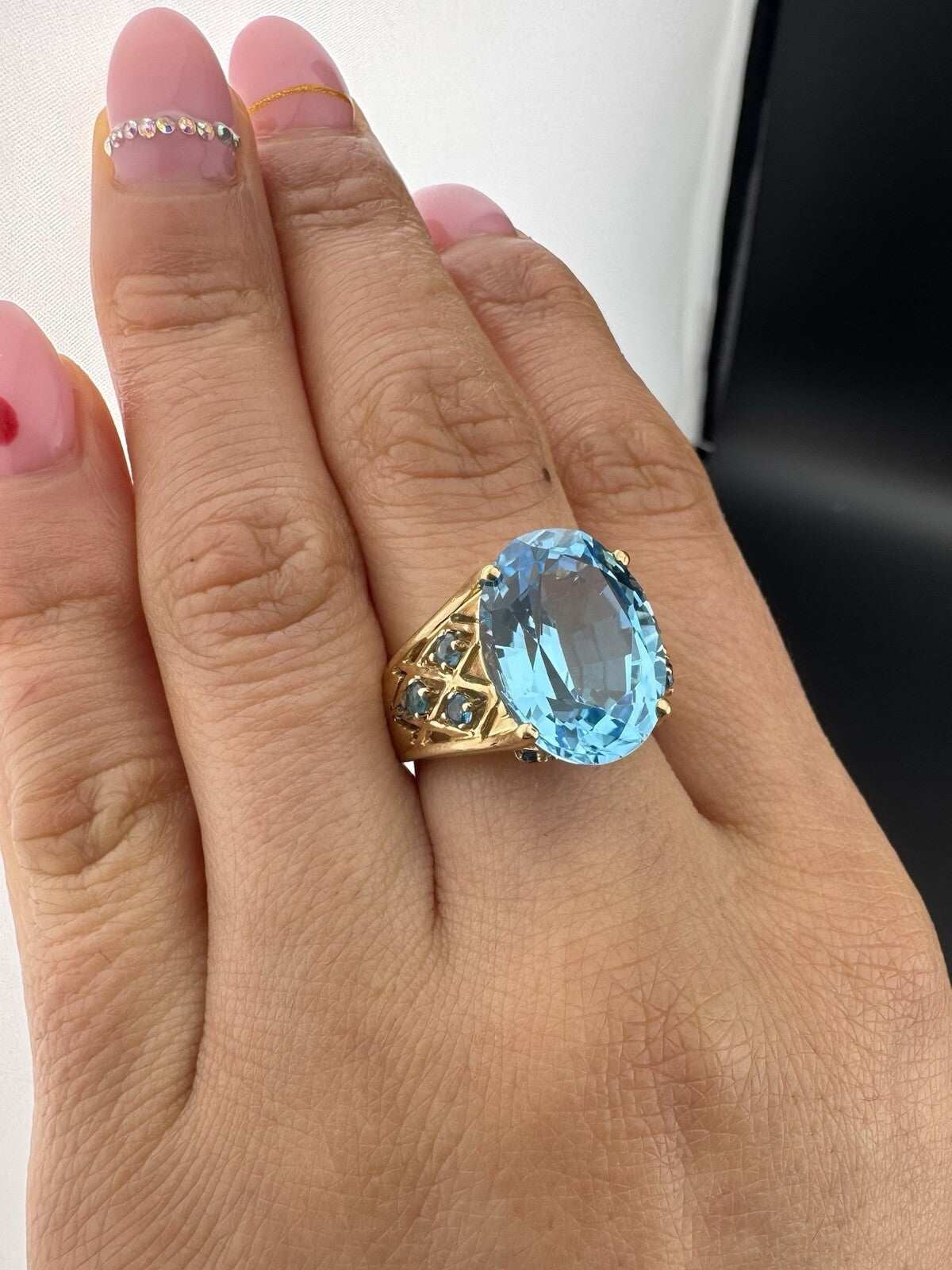 14K Gold Simulated Blue Topaz 16x13mm Cocktail Ring W Stones Sz 7, 7.4 Grams