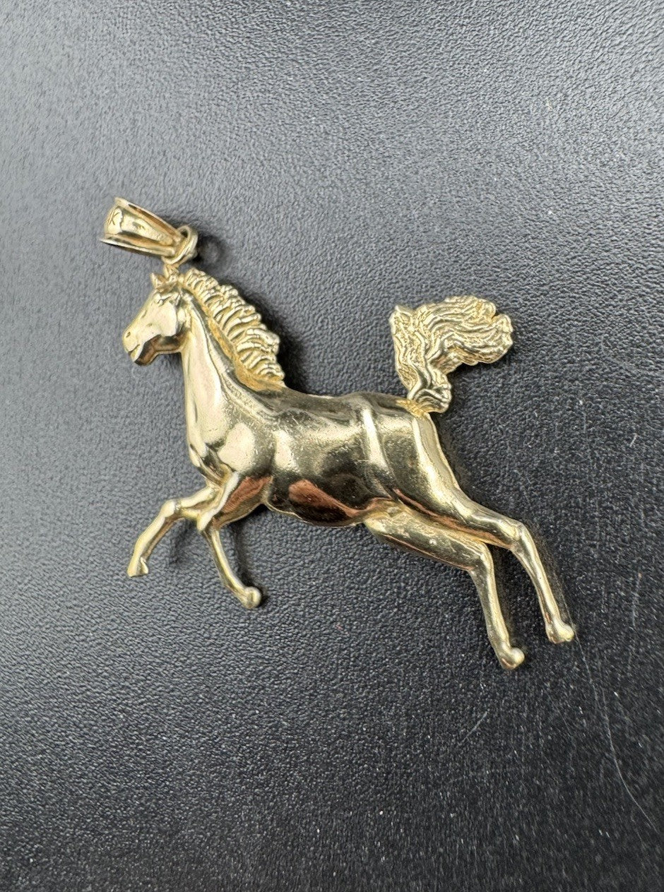 14K Yellow Gold 3D Running Horse Pendant 24.86x25.11mm 2.3 Grams Charm Elegant
