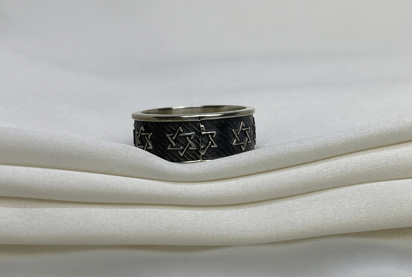 Sterling Silver 925 Star Of David Unisex Black Outer 8mm Band Ring Size 6.75