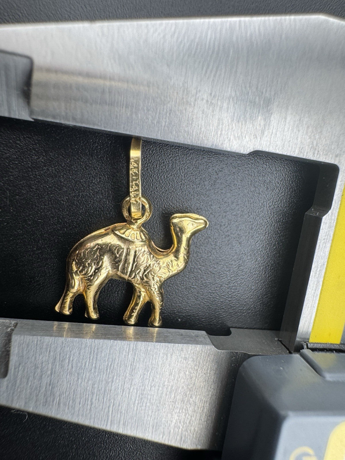 Vintage 14K Yellow Gold 3D Camel Pendant Charm 1.7 Grams 14x20mm Made In Italy