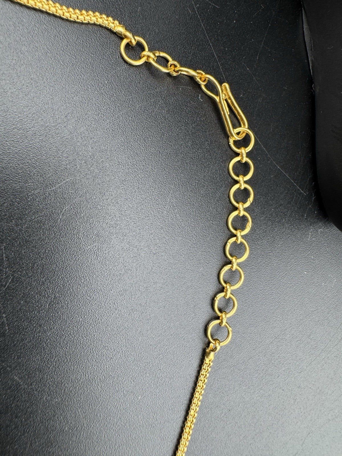 Vintage 22K Yellow Gold Beaded Necklace 5.83mm 17.5 Inch 17.8G Victorian Charms