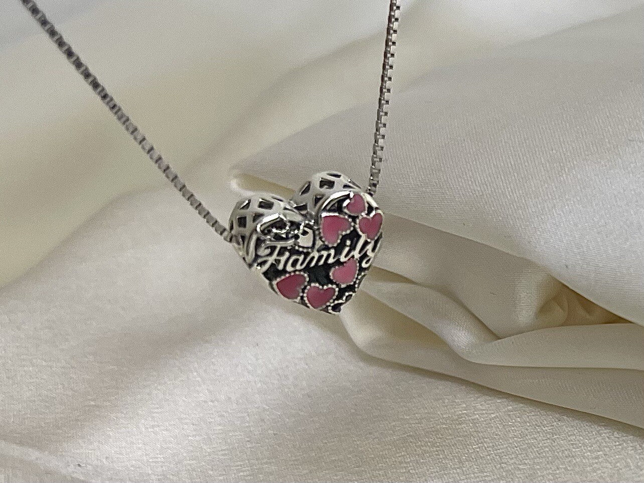 Sterling Silver 925 Love Red & Pink Color Changing Enamel Hearts Family Necklace