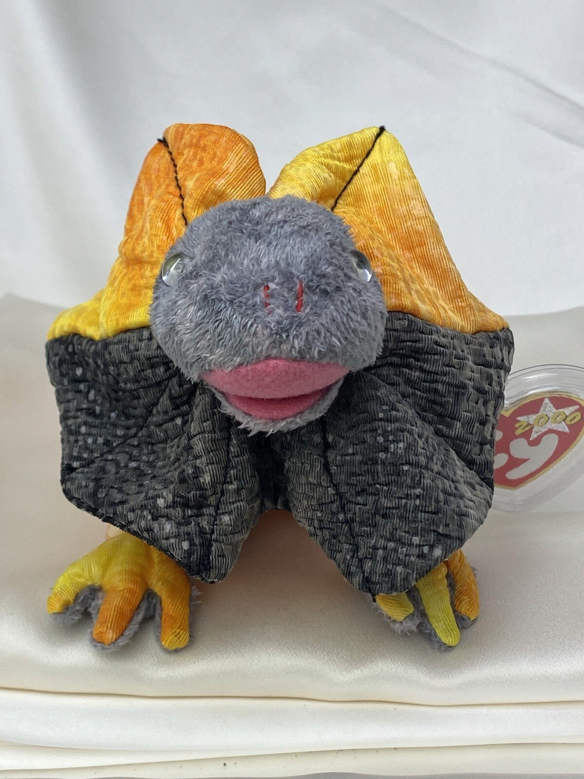 Rare Retired Ty Beanie Baby Slayer The Dragon 2000 Mint P.E. Pellets With Errors