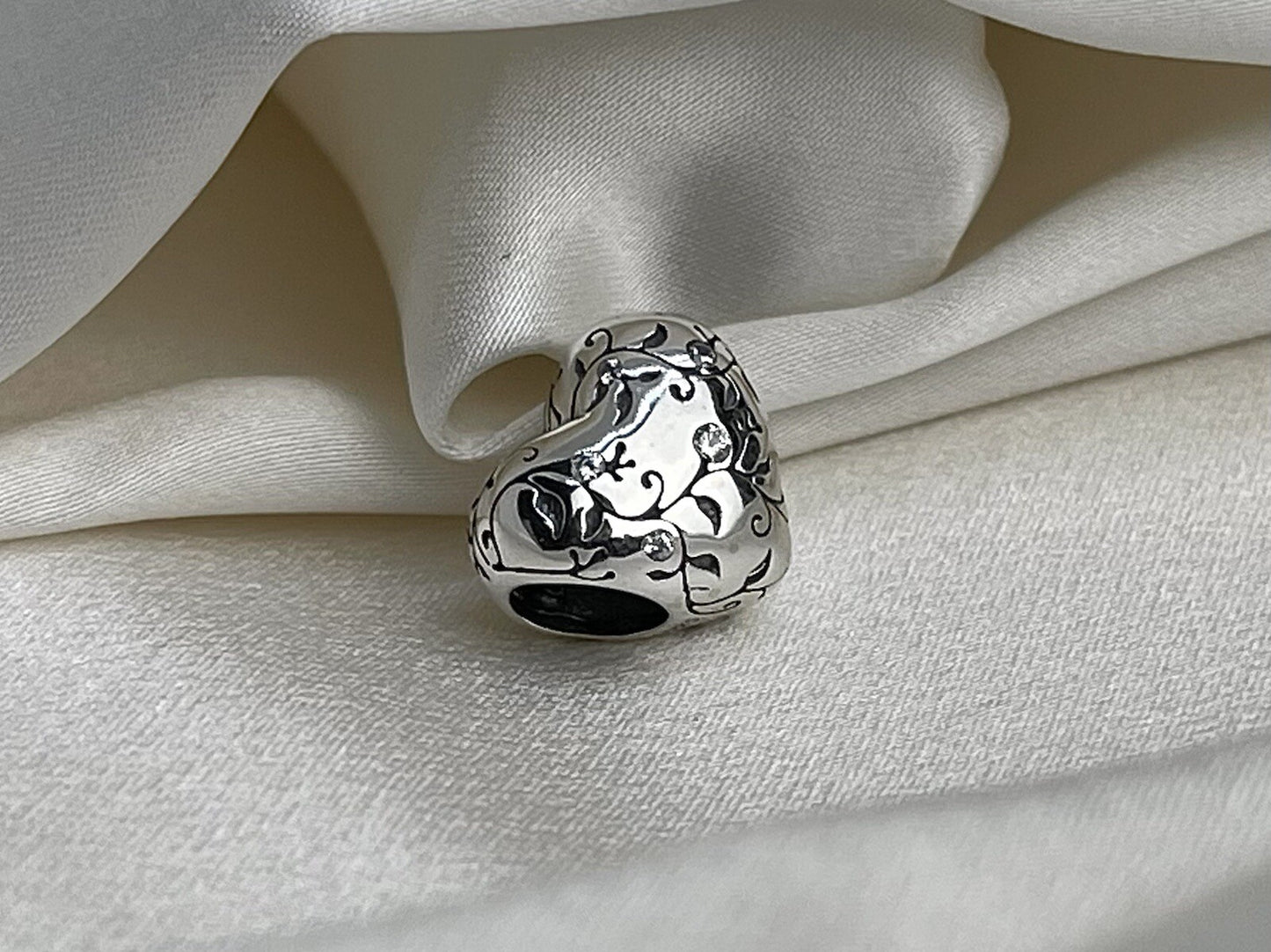 Sterling Silver 925 Cubic Zirconia Stone Flower Leaf Vine Heart Love Charm