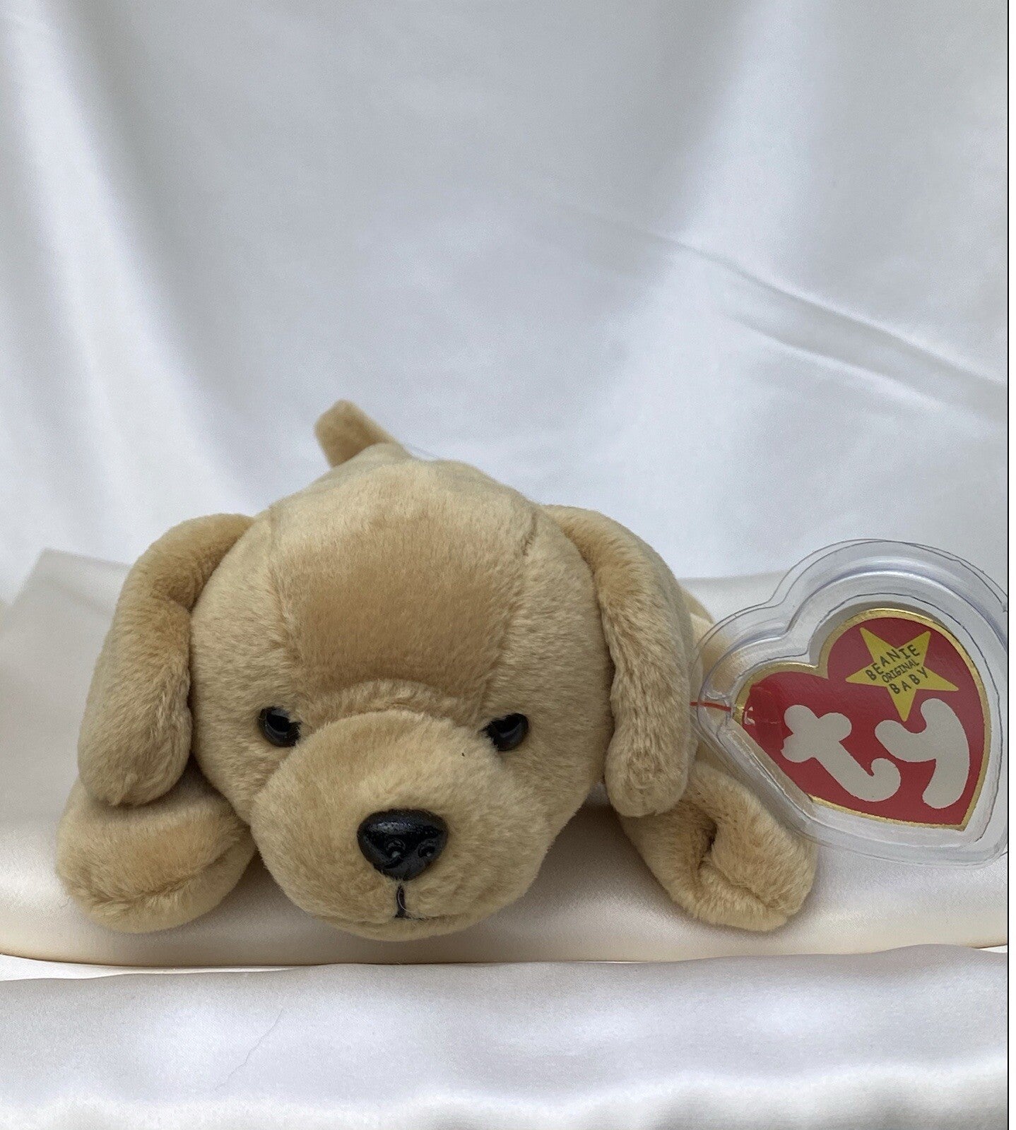 Raro Ty Beanie Baby Retirado Fetch The Dog 1997-1998 Menta P.E. W Múltiples Errores