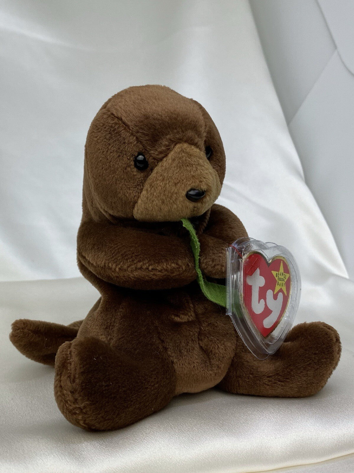 Nutria marina Ty Beanie Baby Seaweed, retirada, rara, 1995-1996, con bolitas y errores