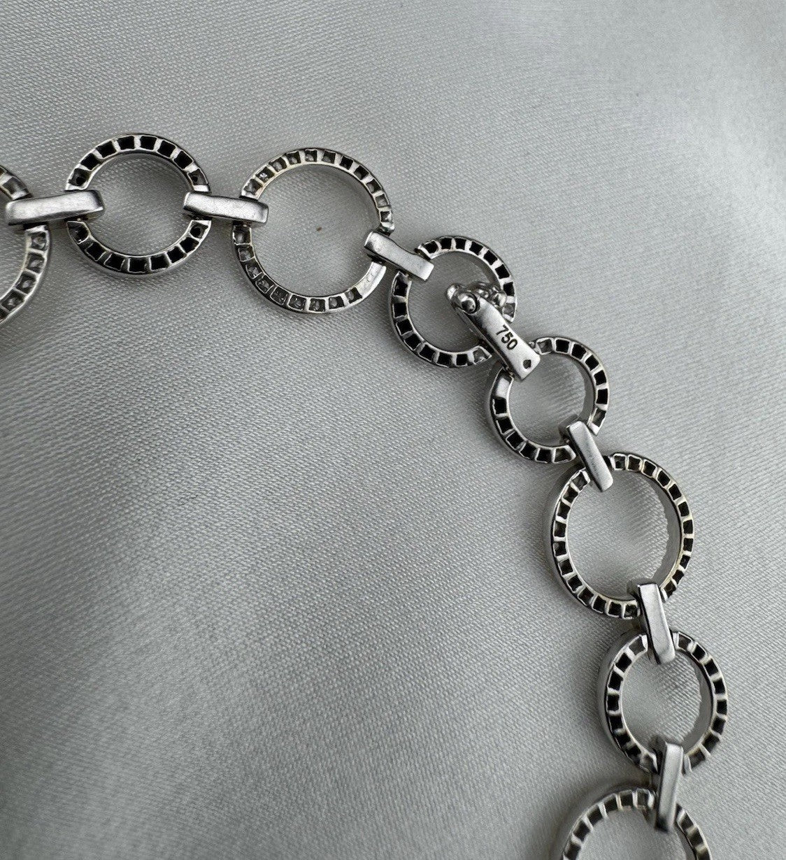 18K White Gold Black & White Diamond Circle Link Tennis Bracelet 10mm 11G Sz 6.7