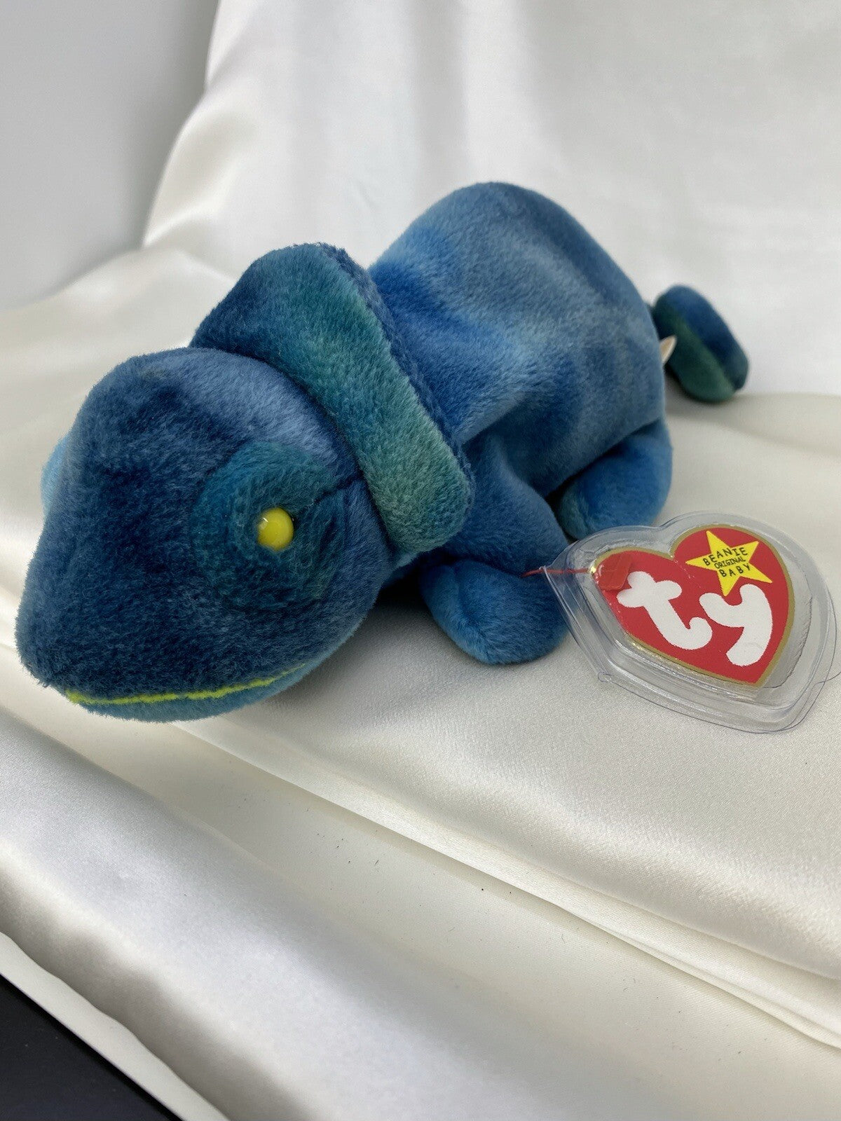 Rare Retired Ty Beanie Baby Rainbow The Chameleon 1997 Mint P.E. Numerous Errors