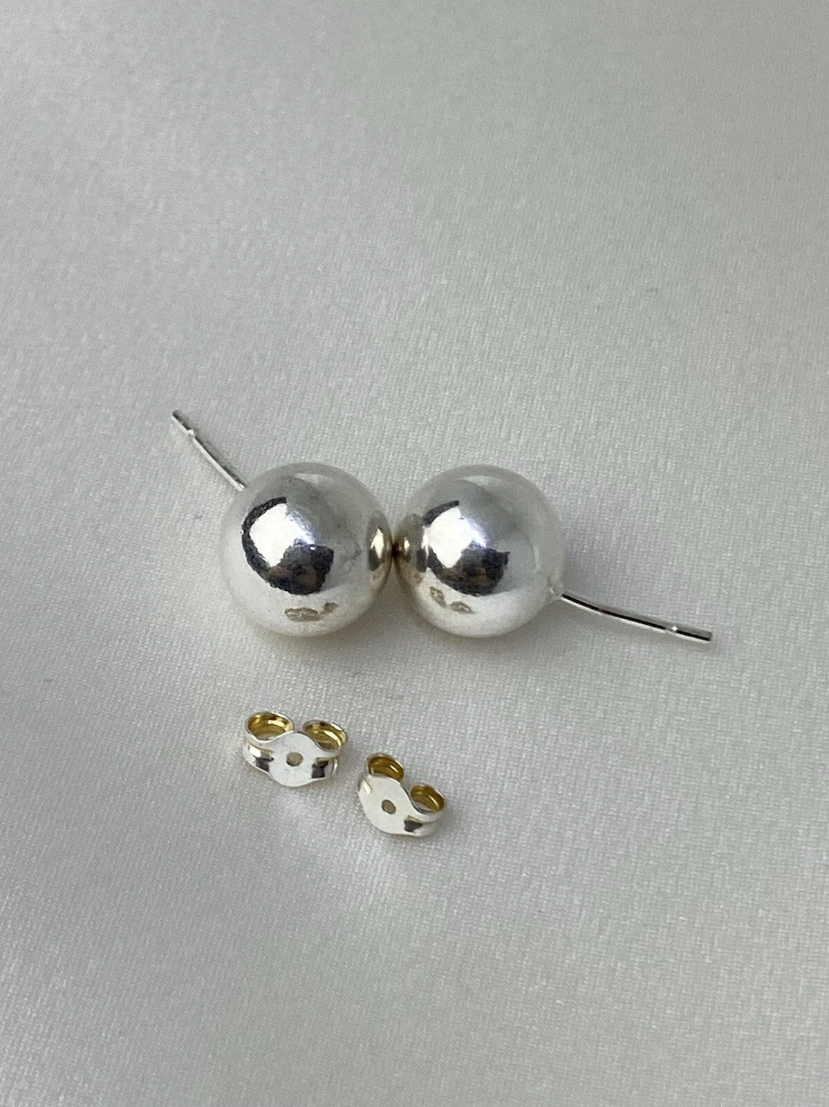 New Sterling Silver 925 10mm Circle Sphere Round Bead Stud Earrings Beauty