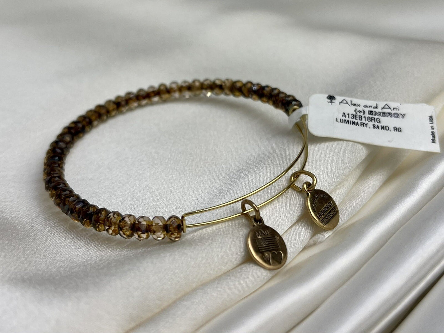 Pulsera tipo brazalete Alex and Ani Luminary Sand Rafaelian Gold Wrap