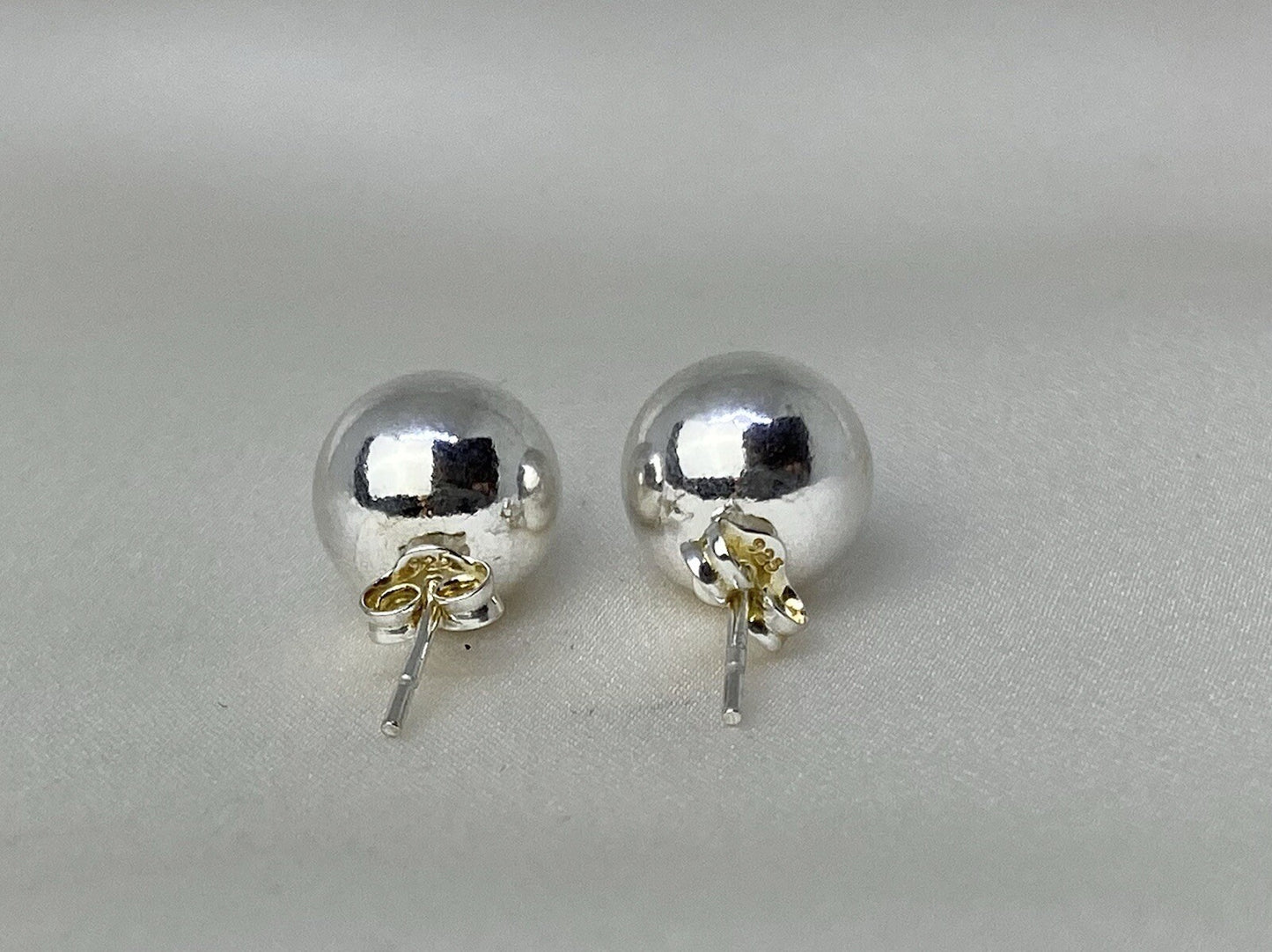 New Sterling Silver 925 10mm Circle Sphere Round Bead Stud Earrings Beauty