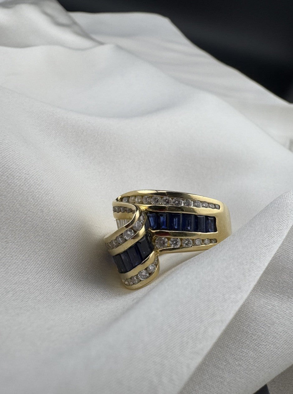 Charles Krypell 18K Yellow Gold Sapphire & Diamond Ribbon Crossover Ring 13.4G